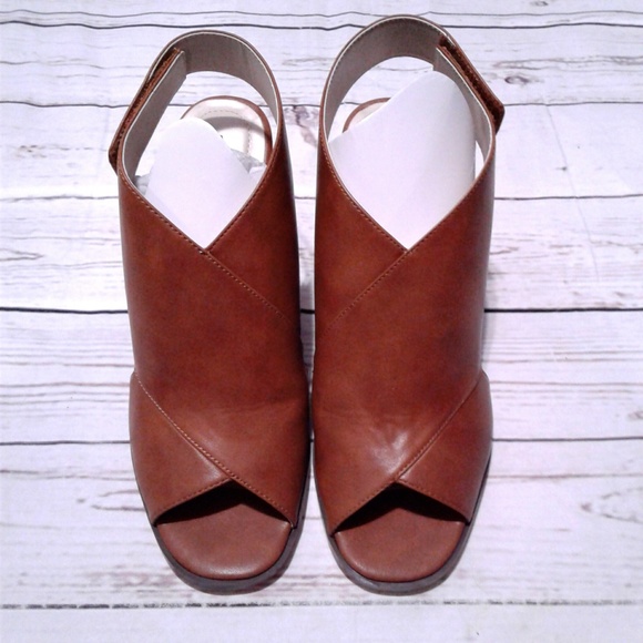 Style & Co Danyell Saddle Brown Sandals Size 10 - Picture 3 of 5